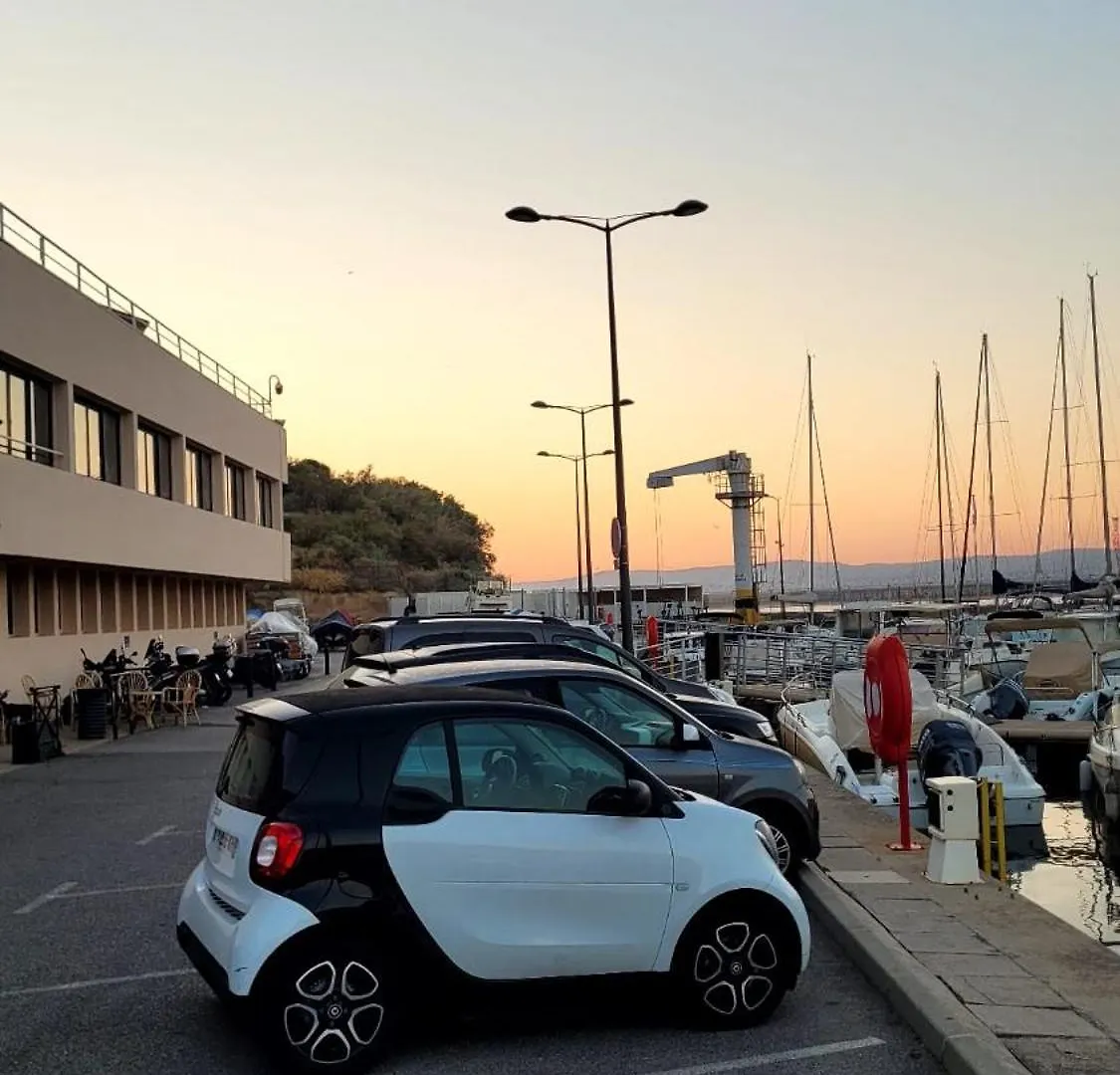 Voilier - Sejour & Vue Sur Mer Hotel Marseille 0*,  France